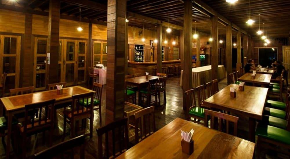 Riverhouse-The Teak House Mae Sariang Exterior foto